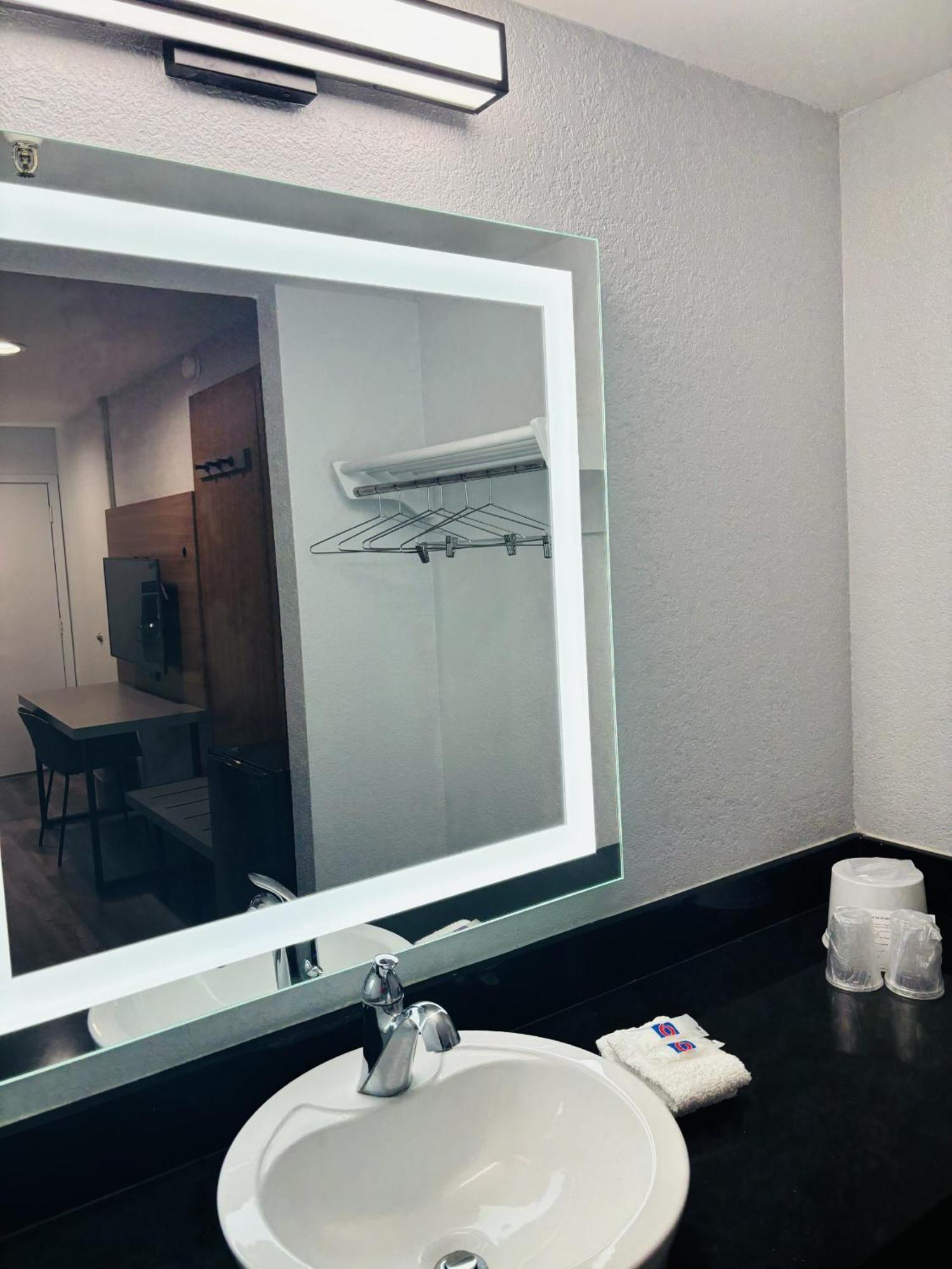 Motel 6-Santa Ana, Ca Buitenkant foto